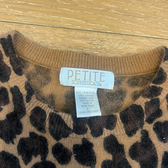 Leopard lambs wool sweater top - size large - Picture 2 of 7